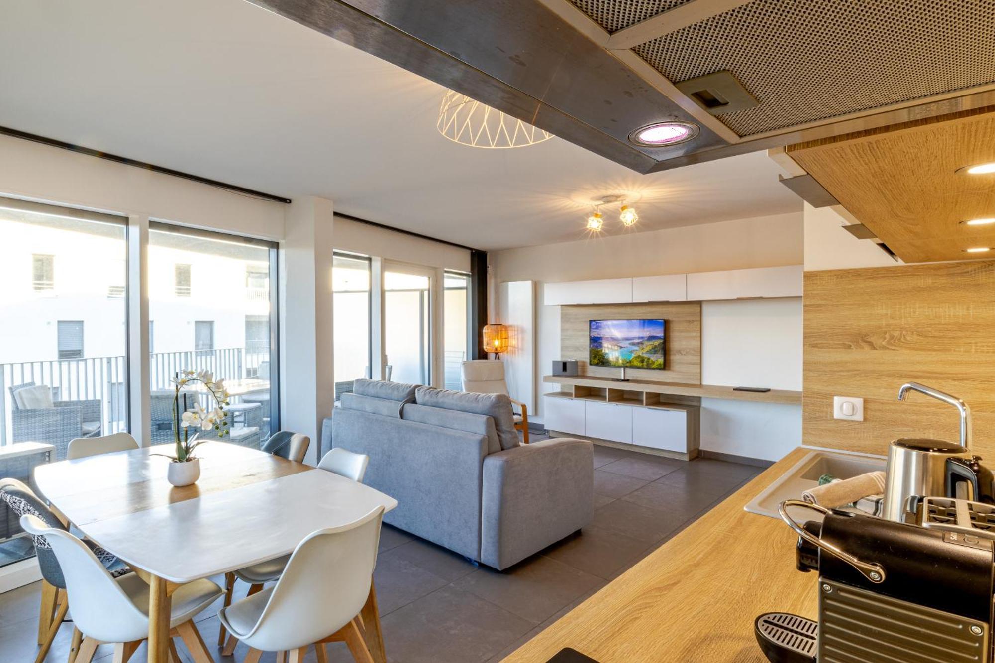 La Plume Vue Lac 3 Etoiles - Garage Prive, Secteur Recherche, Moderne & Tout Equipe, 6 Personnes Анси Экстерьер фото